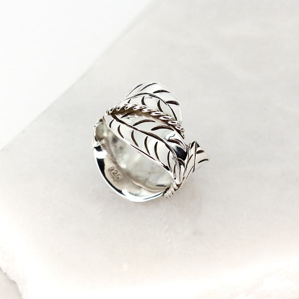 SILVER LEAVES & ROPE RING