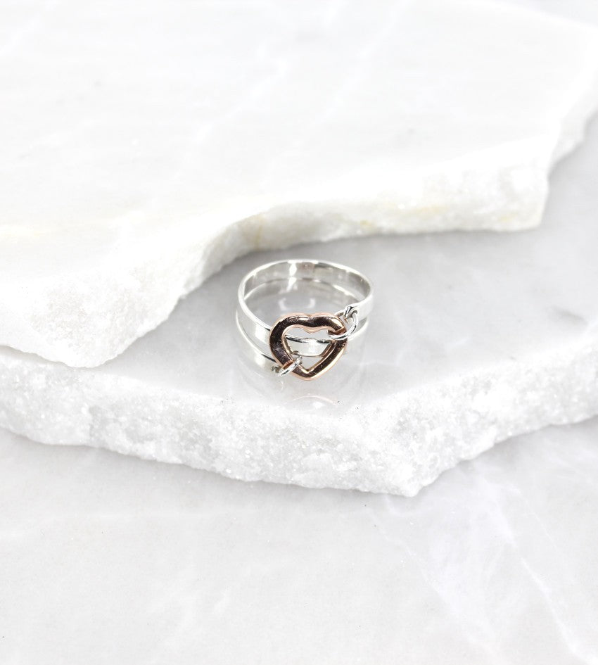 MEXICAN MADE SILVER BAND RING WITH COPPER HEART [Sz:P]
