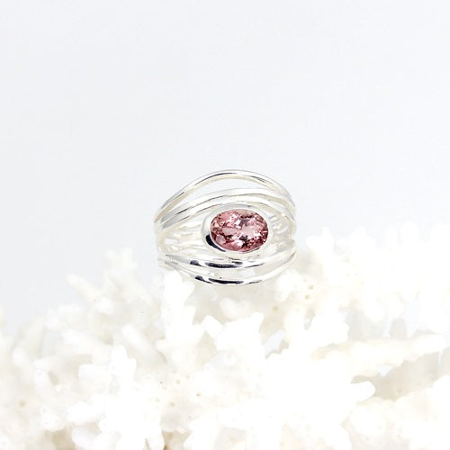 PINK TOURMALINE SILVER WAVY DESIGN RING