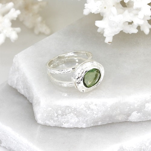 GREEN TOURMALINE RING WITH TEXTURED SILVER BAND
