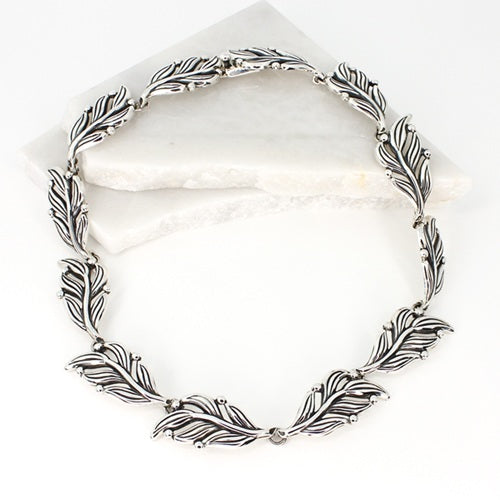 MEXICAN SILVER SOLID LEAF NECKLACE