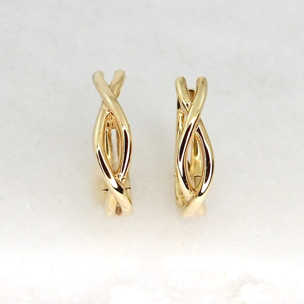 9CT YELLOW GOLD TWO BAND RIBBON TWIST HUGGIE EARRINGS 
