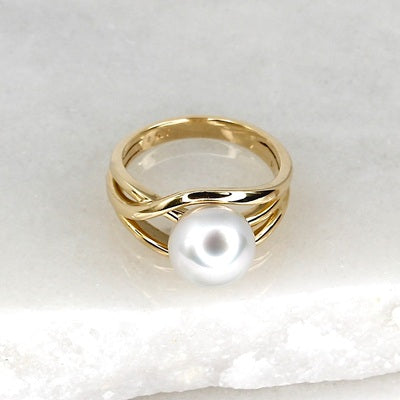 IKECHO 9ct Y/GOLD BROOME SOUTH SEA PEARL RING