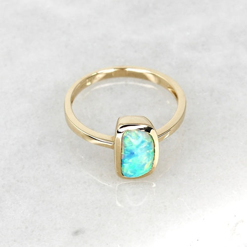 IKECHO 14ct Y/GOLD OPAL RING